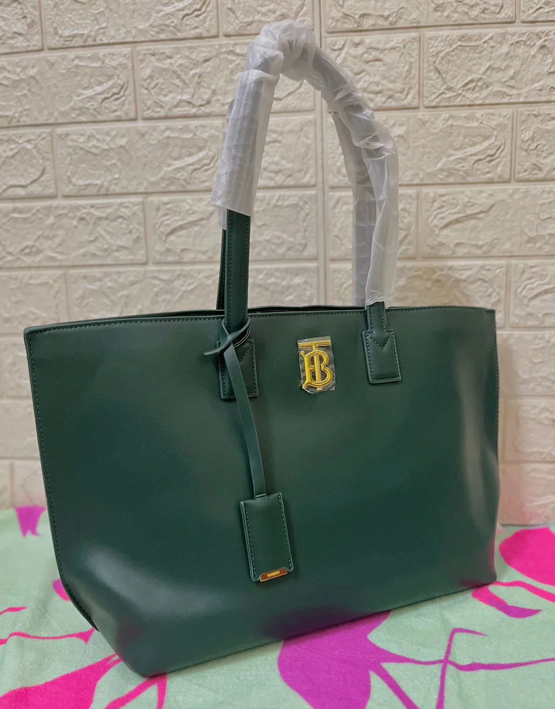 Burberry Women Tote Bag