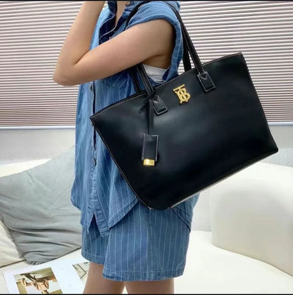 Burberry Women Tote Bag