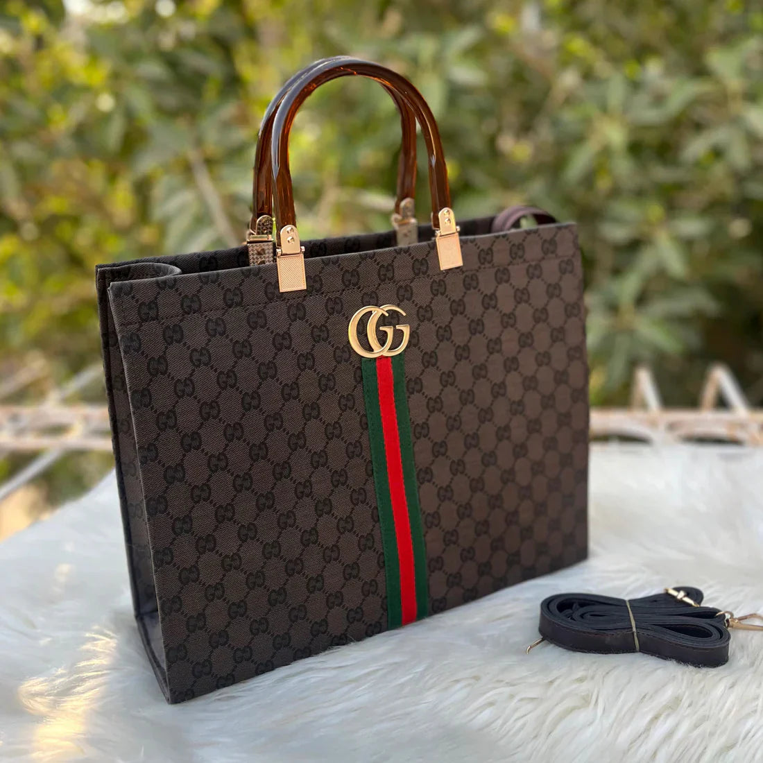 Gucci Handbag with Long Belt (black)