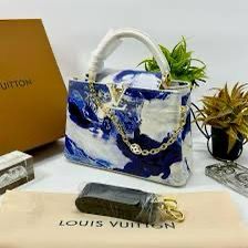 LOUIS VUITTON 57th Street PARIS Capucines BB